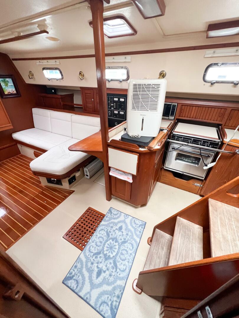 DELICIA 40ft Island Packet Yacht For Sale