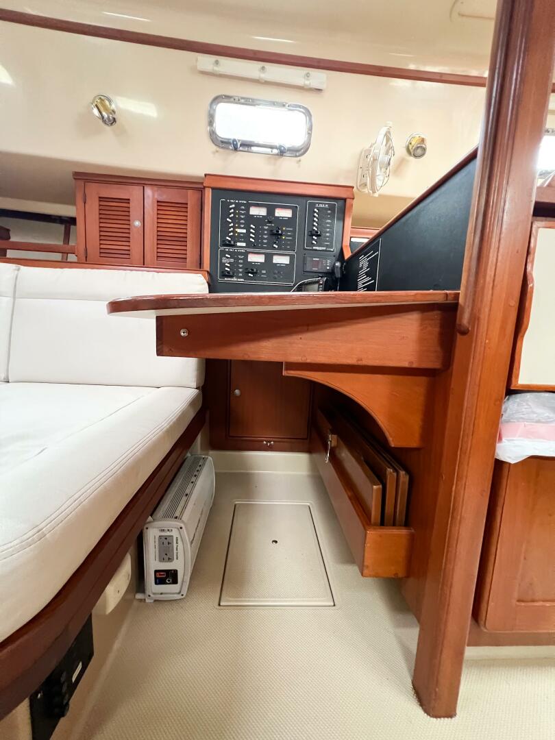 DELICIA 40ft Island Packet Yacht For Sale