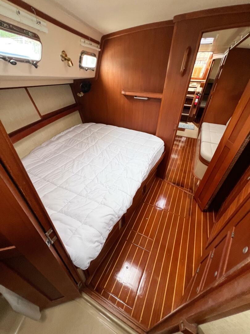 DELICIA 40ft Island Packet Yacht For Sale