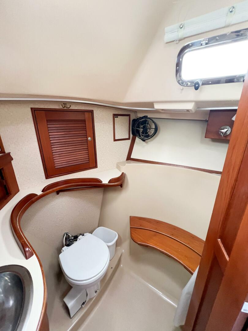 DELICIA 40ft Island Packet Yacht For Sale