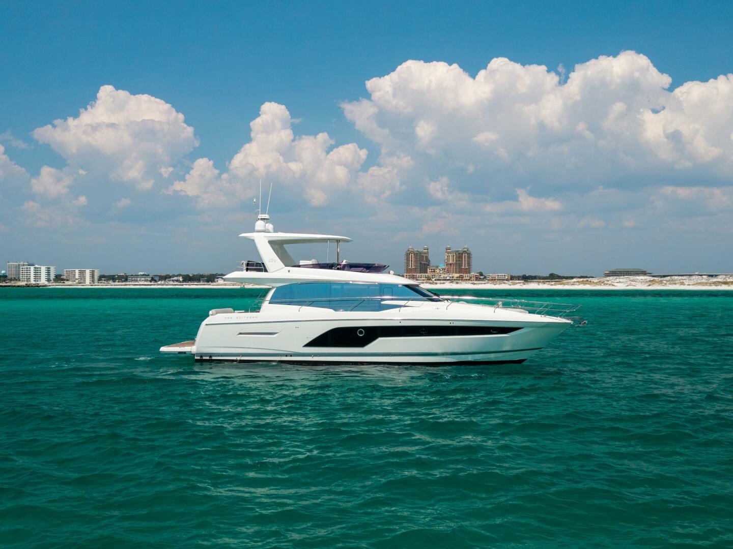 2019 Prestige 590 Fly 'New Heart' - Profile