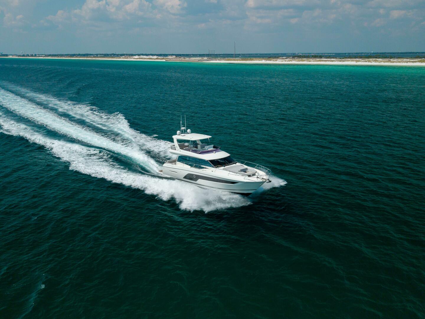 2019 Prestige 590 Fly 'New Heart' - Profile Starboard 3/4 Bo