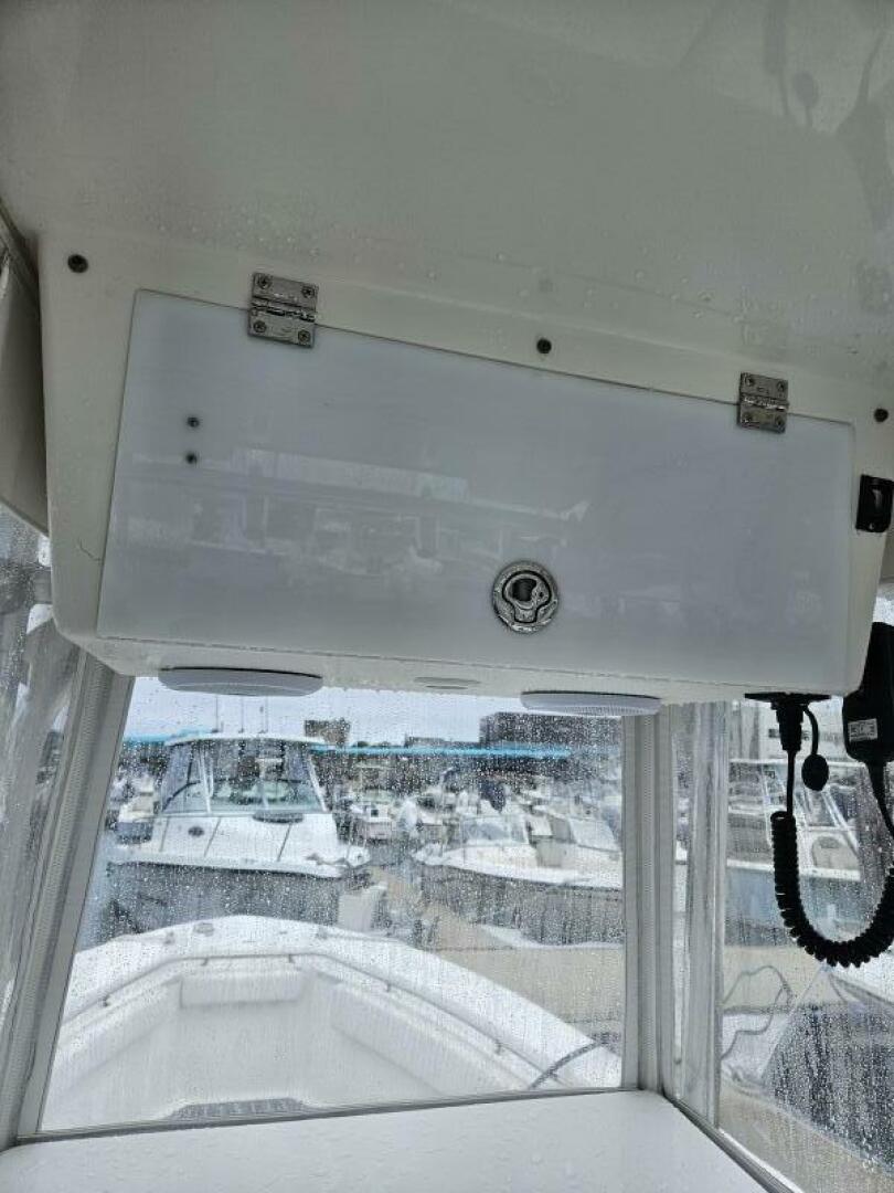 24ft Topaz Yacht For Sale