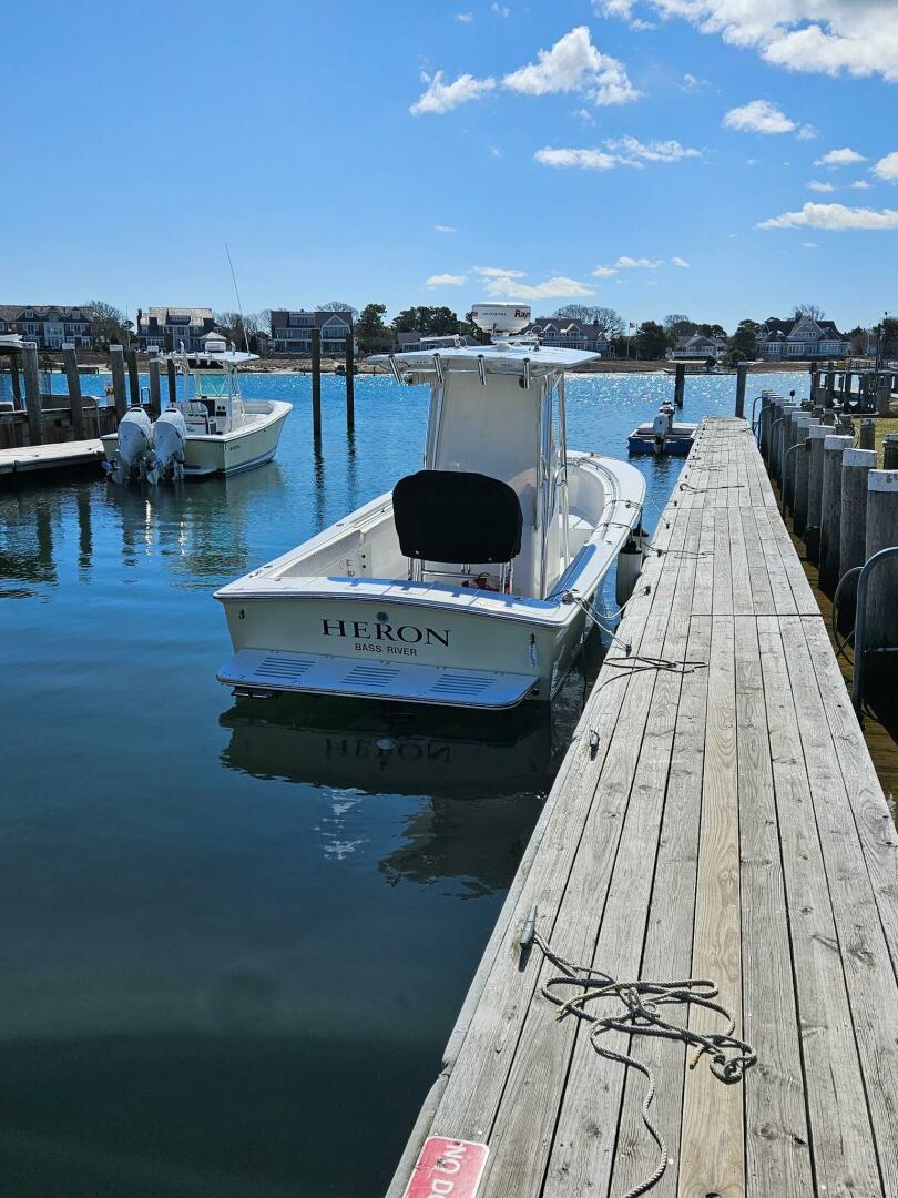 24ft Topaz Yacht For Sale