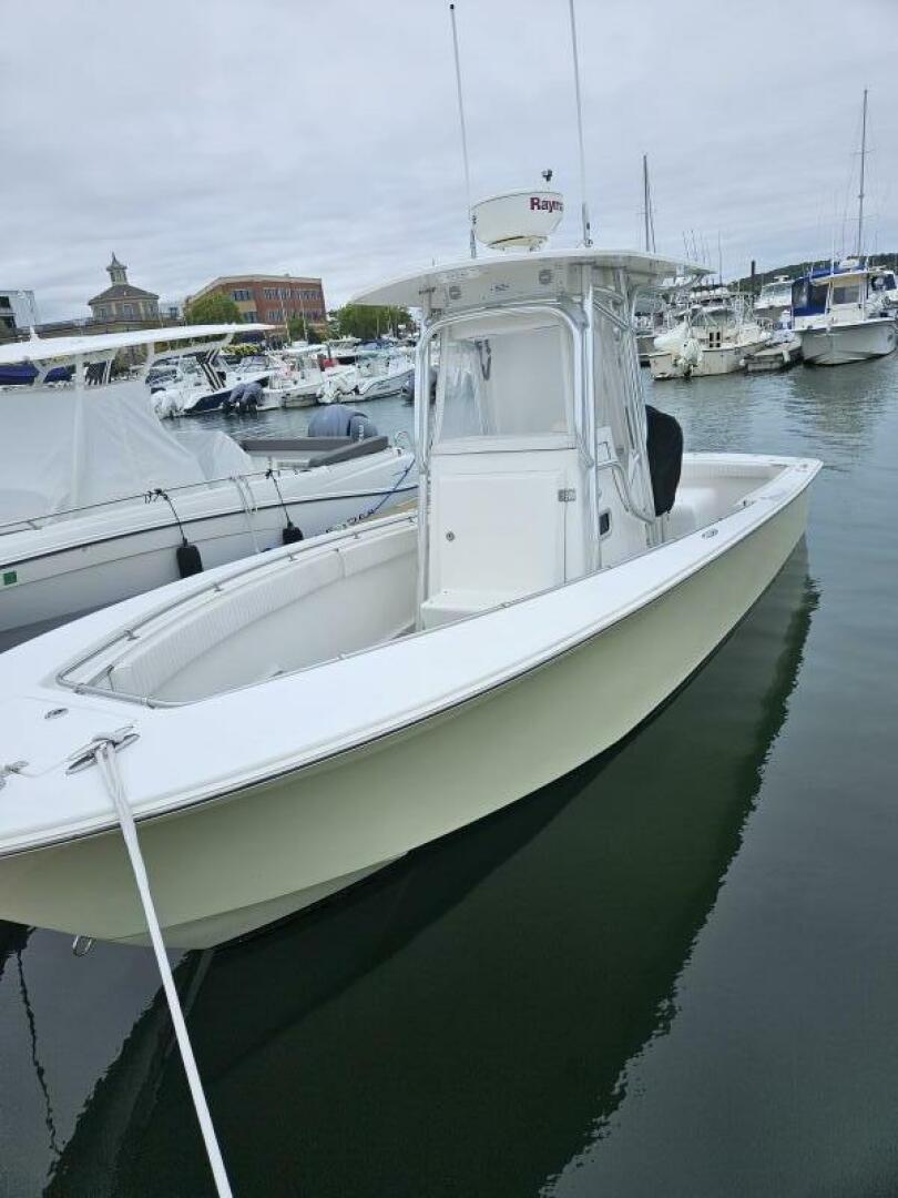 24ft Topaz Yacht For Sale