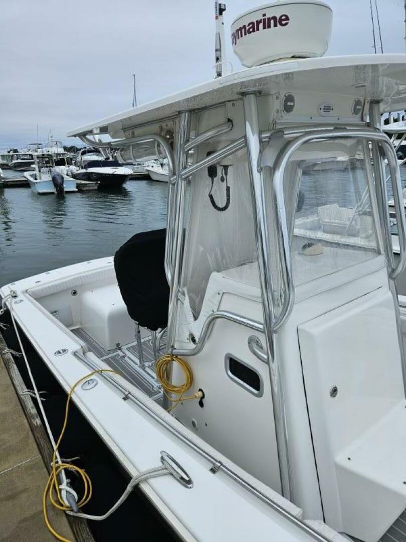 24ft Topaz Yacht For Sale