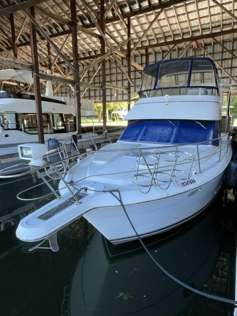 WILD THING IV 35ft Carver Yacht For Sale