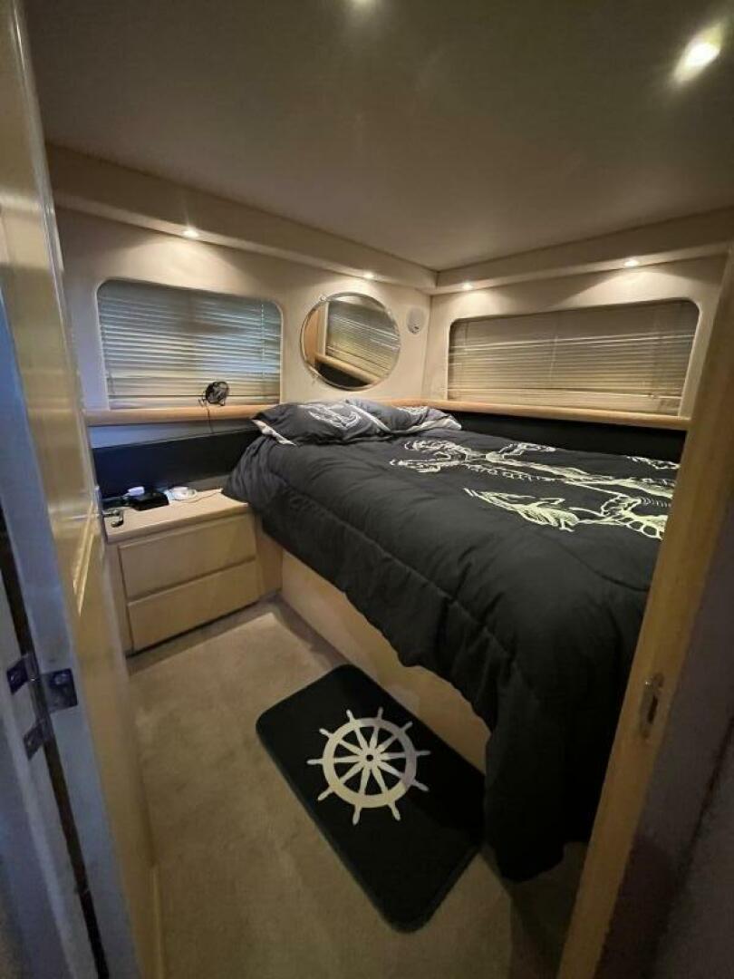 WILD THING IV 35ft Carver Yacht For Sale