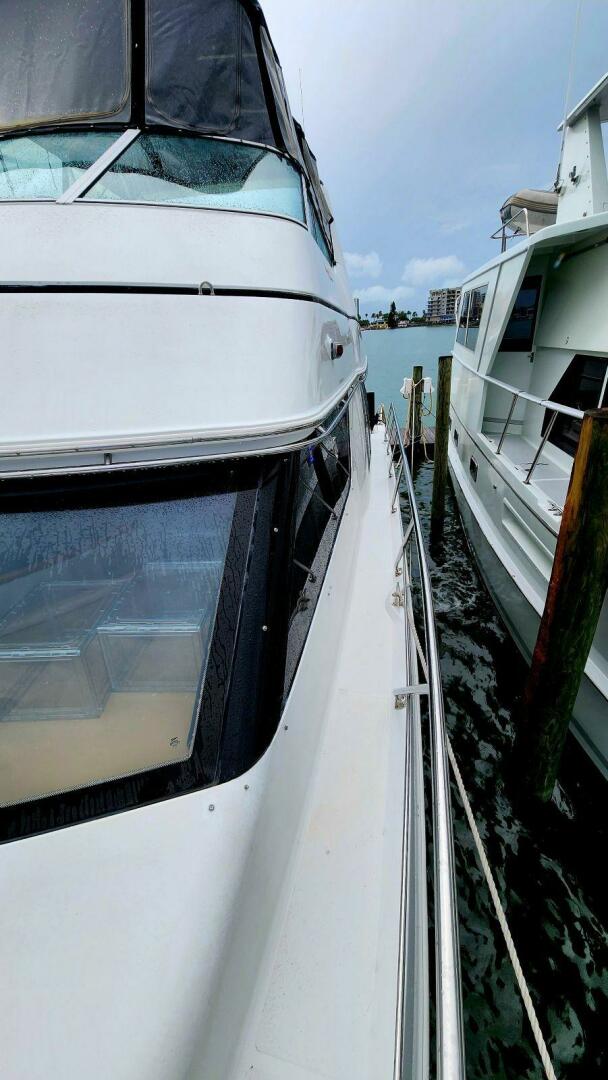 Still Waters 45ft Carver Yacht For Sale