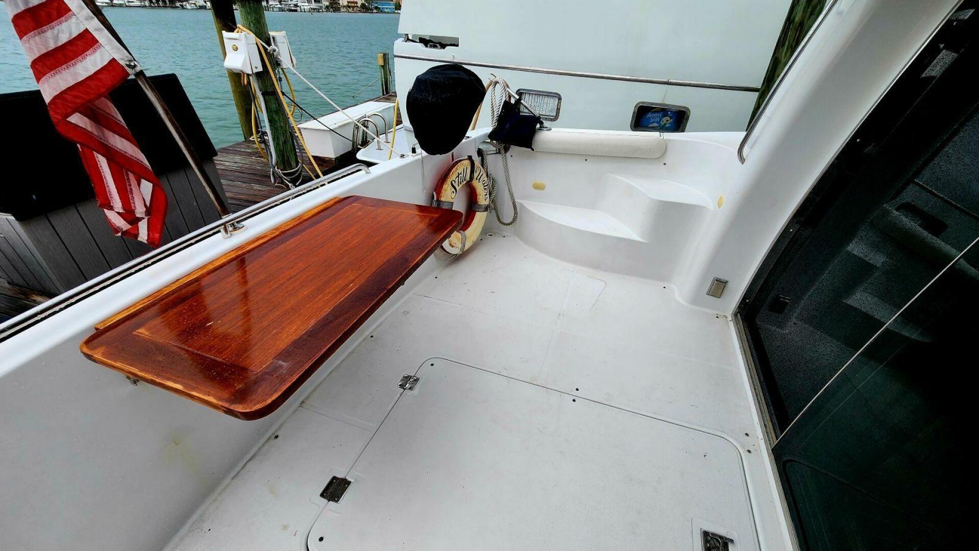 Still Waters 45ft Carver Yacht For Sale