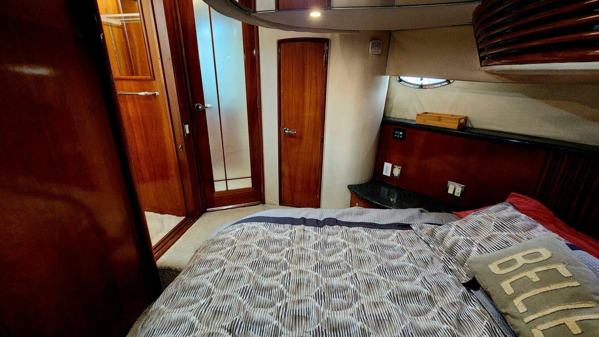 Still Waters 45ft Carver Yacht For Sale