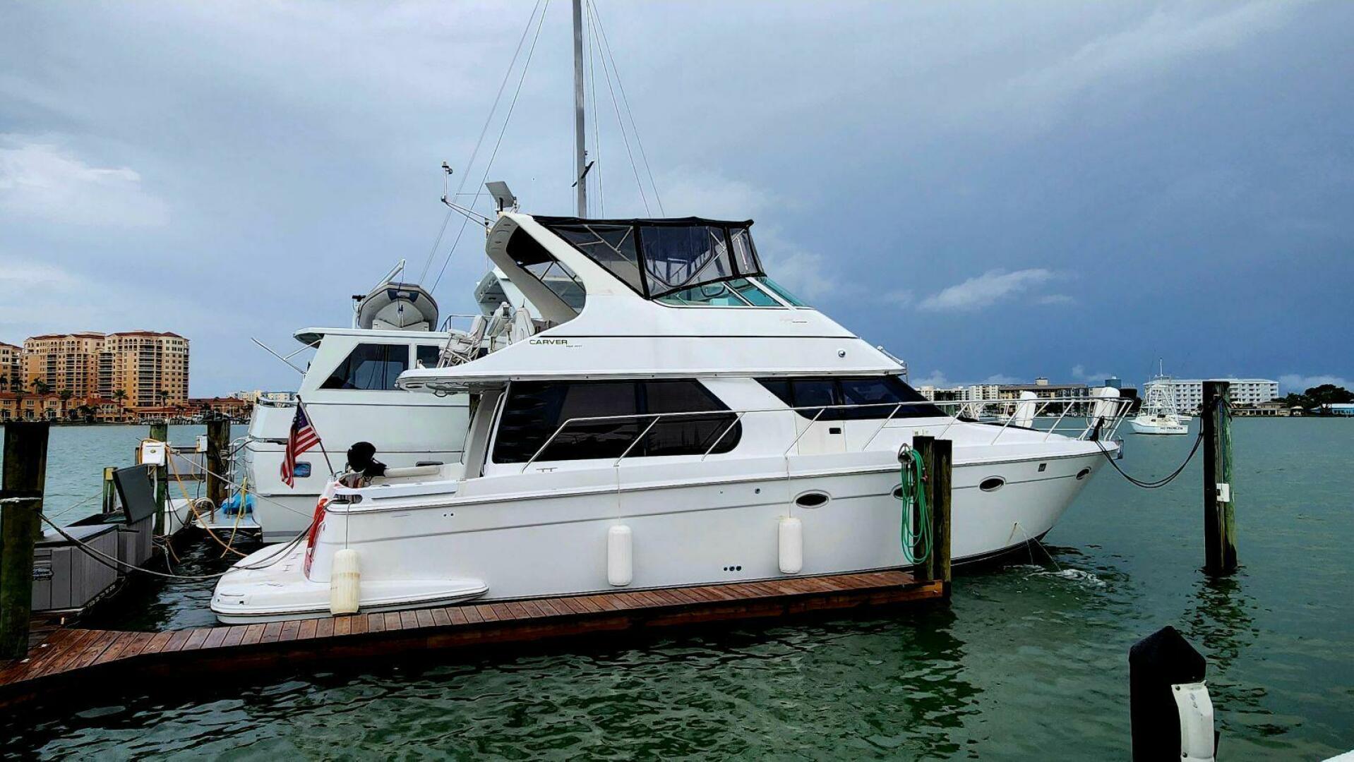 Still Waters 45ft Carver Yacht For Sale