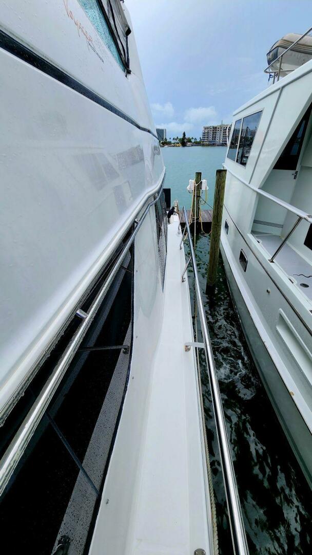 Still Waters 45ft Carver Yacht For Sale