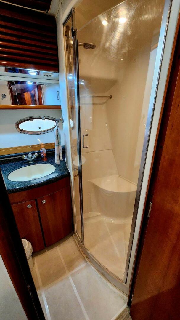 Still Waters 45ft Carver Yacht For Sale