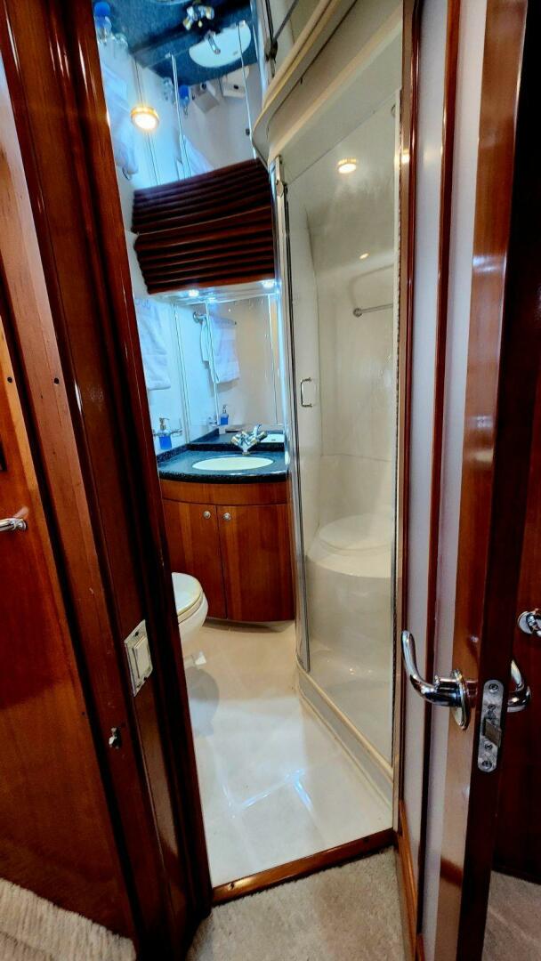 Still Waters 45ft Carver Yacht For Sale