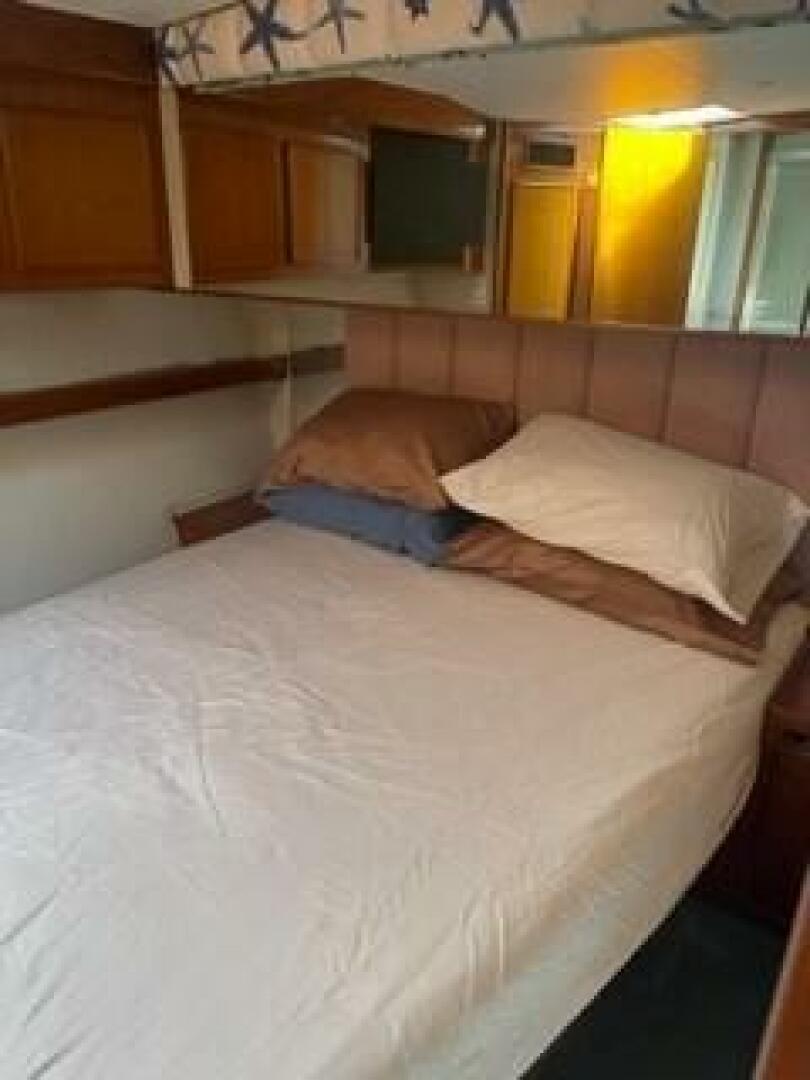 HIGH RISK 50ft Post Yacht For Sale