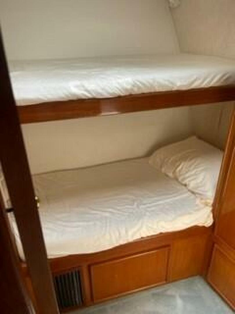 HIGH RISK 50ft Post Yacht For Sale