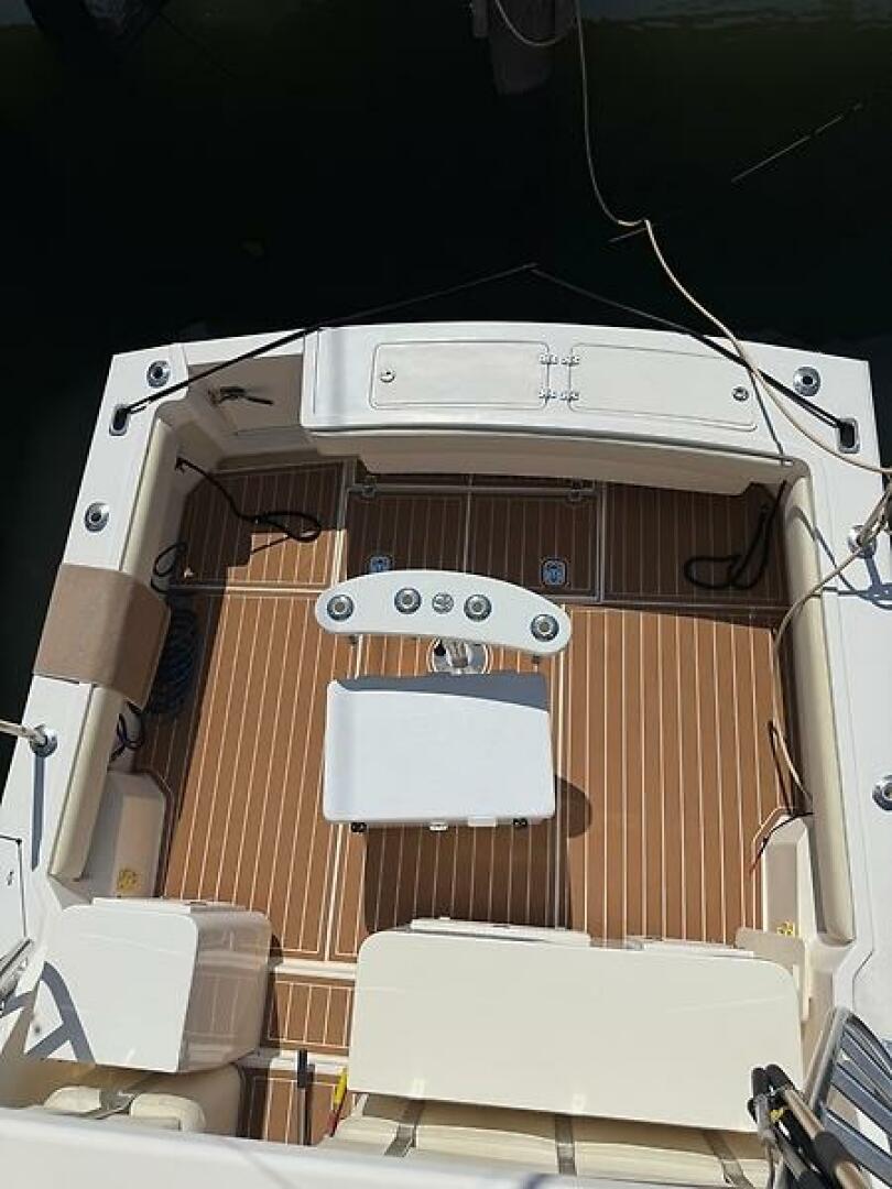 Dirty s Girl  32ft Albemarle Yacht For Sale