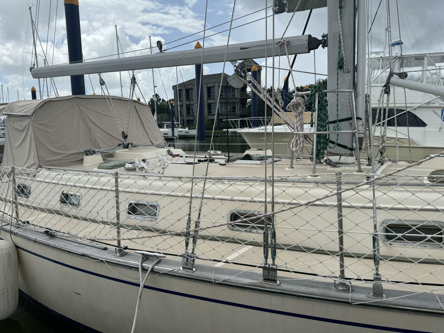 Pelicano 44ft Island Packet Yacht For Sale