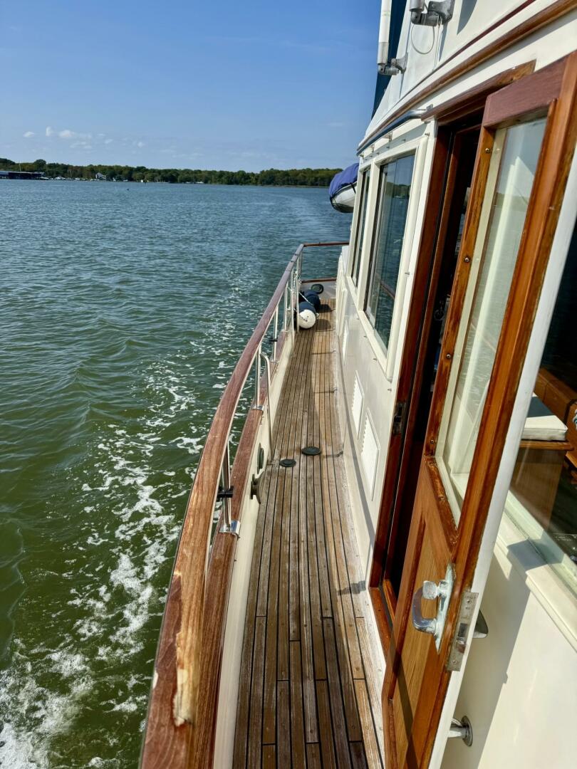 36ft Grand Banks Yacht For Sale