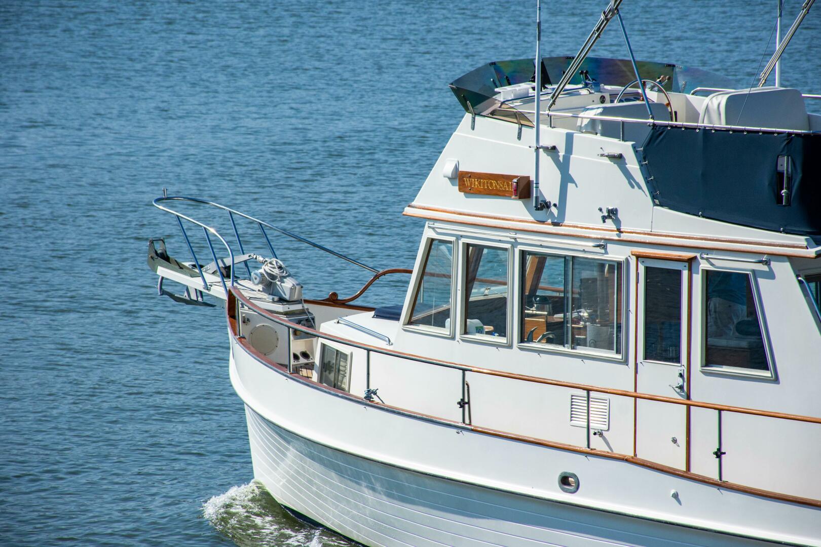 36ft Grand Banks Yacht For Sale
