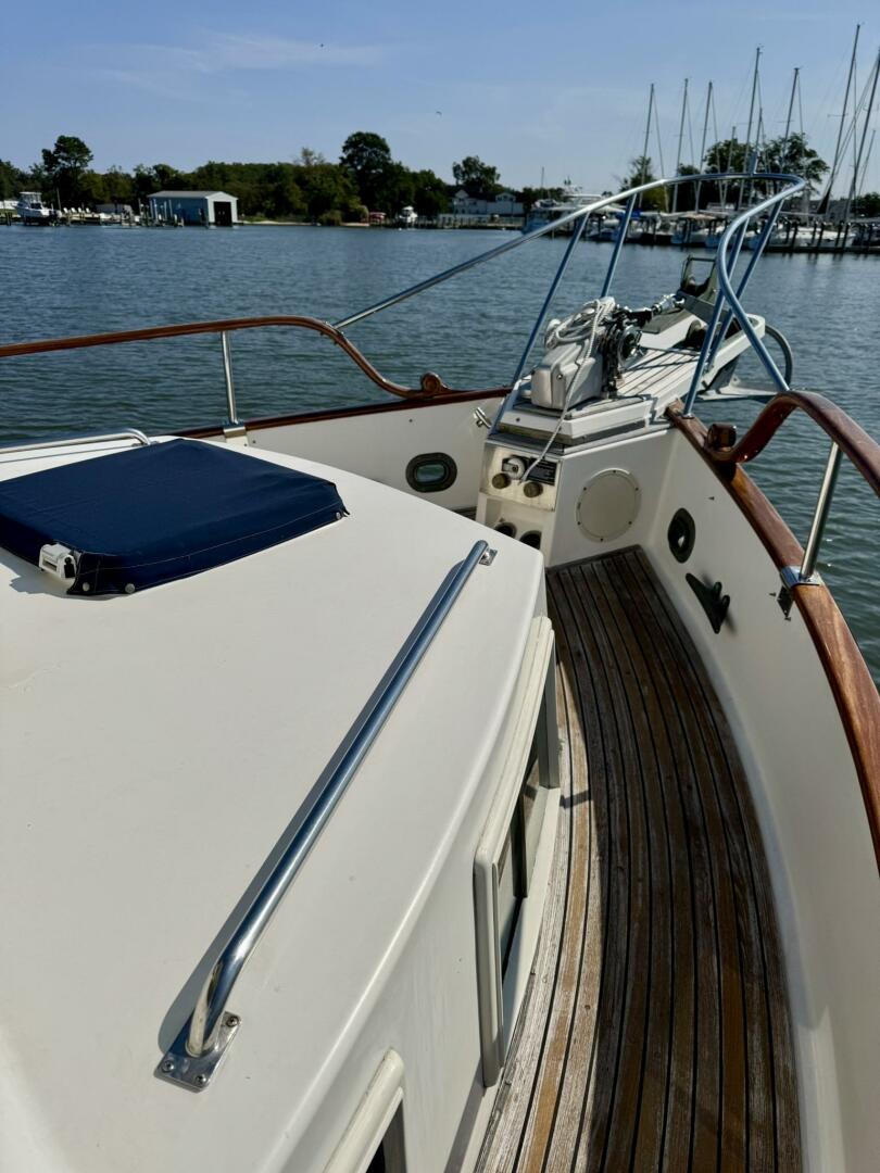 36ft Grand Banks Yacht For Sale