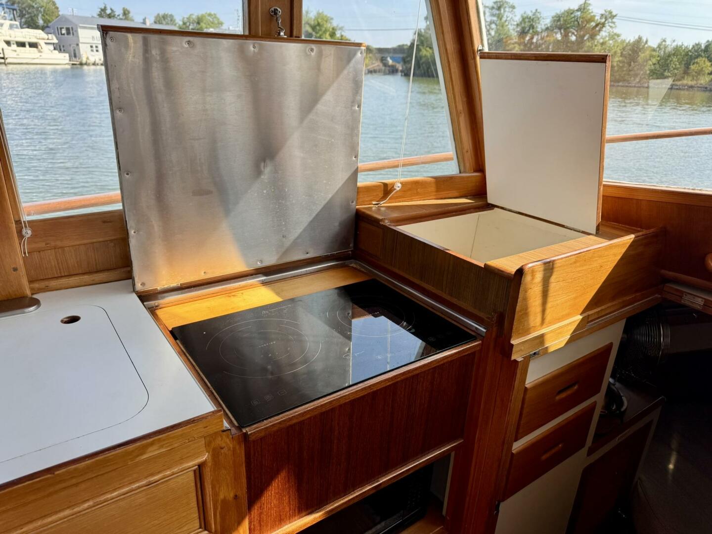 36ft Grand Banks Yacht For Sale