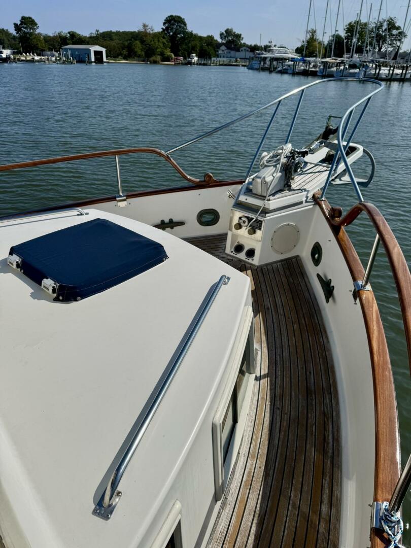 36ft Grand Banks Yacht For Sale