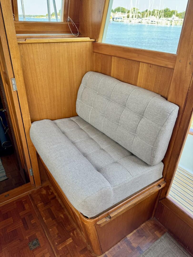 36ft Grand Banks Yacht For Sale