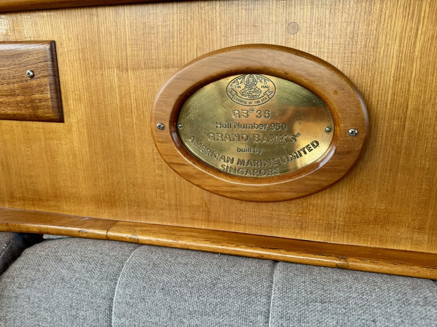 36ft Grand Banks Yacht For Sale
