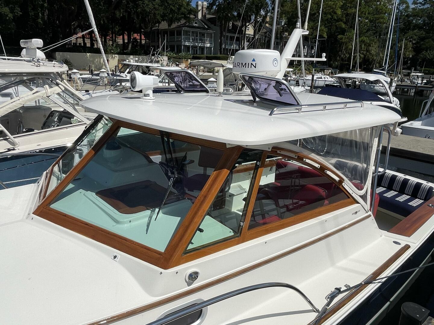 Beyond The Sea 29ft Hunt Yacht For Sale