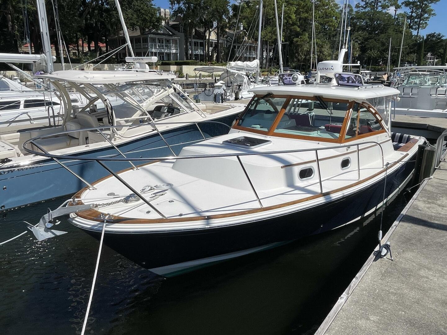 Beyond The Sea 29ft Hunt Yacht For Sale