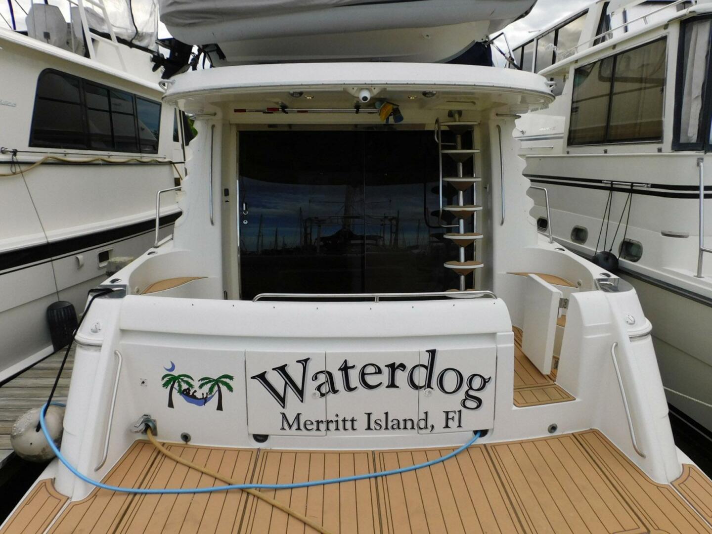 Waterdog 57ft Carver Yacht For Sale