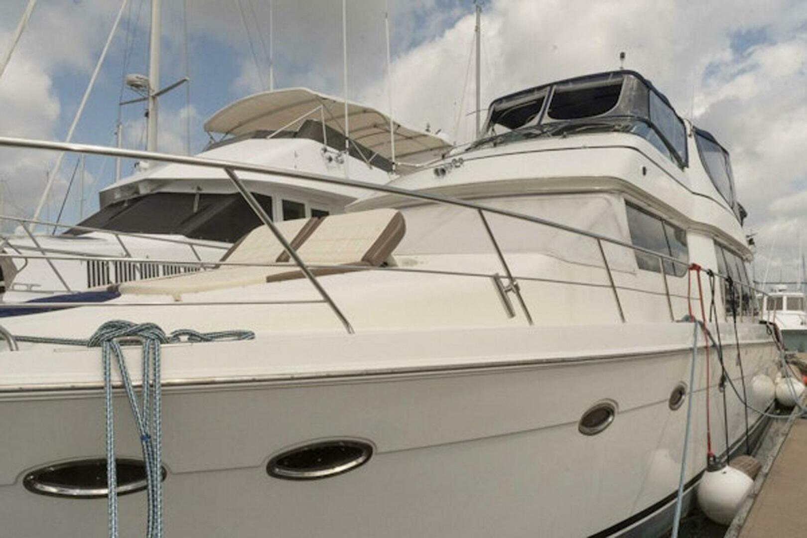 Waterdog 57ft Carver Yacht For Sale