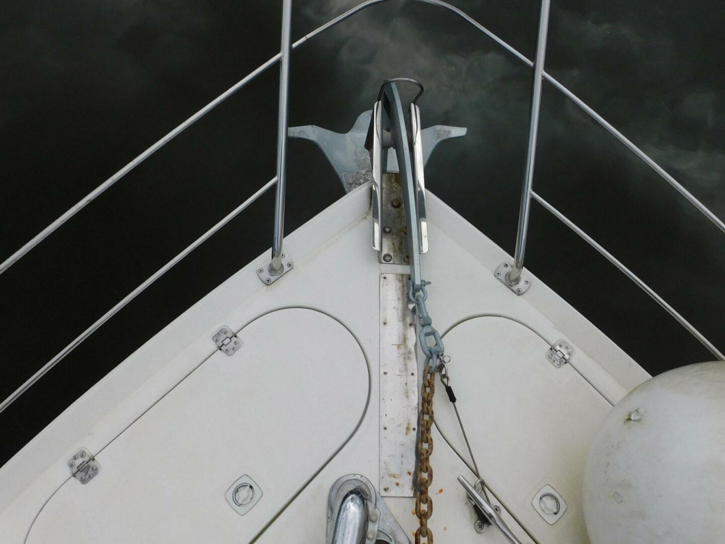 Waterdog 57ft Carver Yacht For Sale