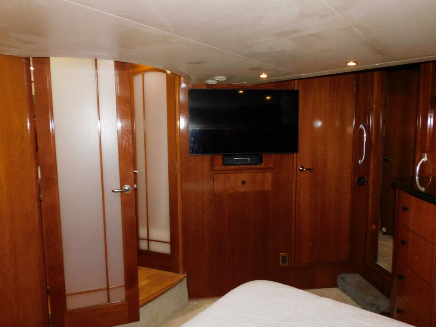 Waterdog 57ft Carver Yacht For Sale