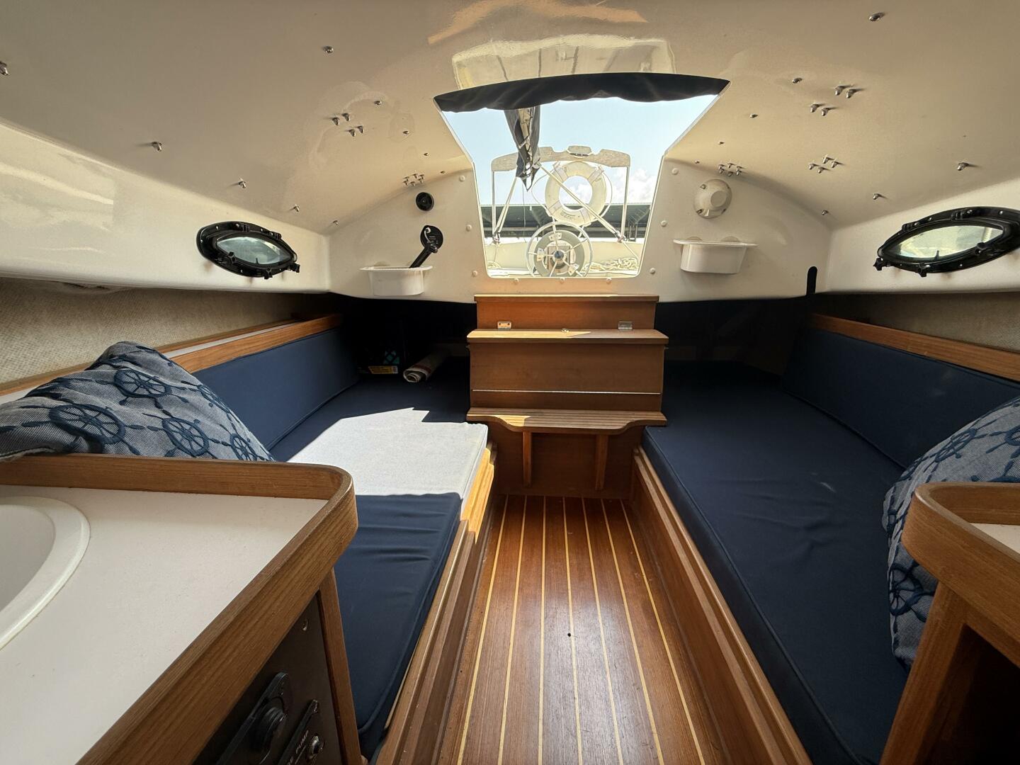 20ft Com Pac Yacht For Sale