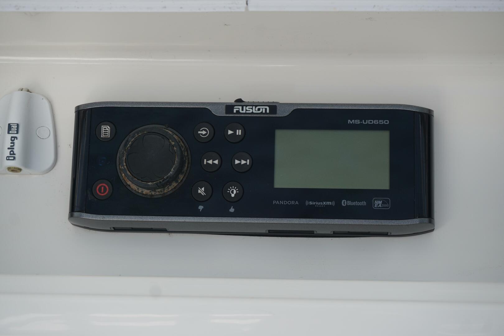Past Time 32ft Regulator Yacht For Sale