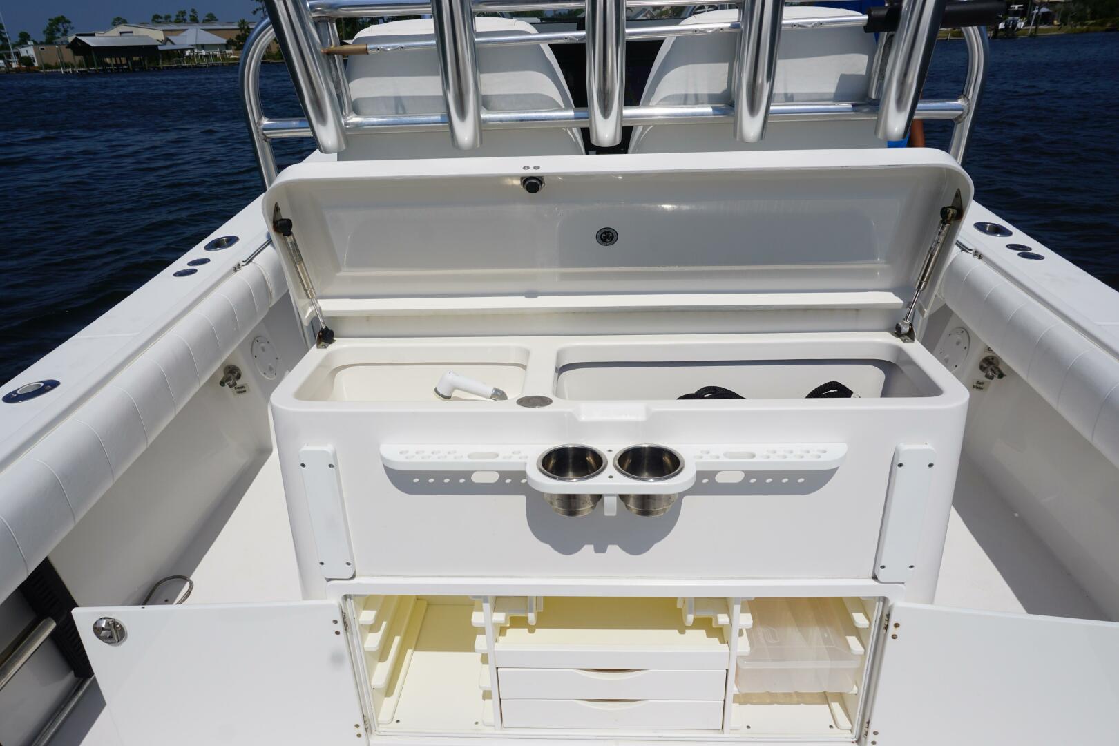 Past Time 32ft Regulator Yacht For Sale