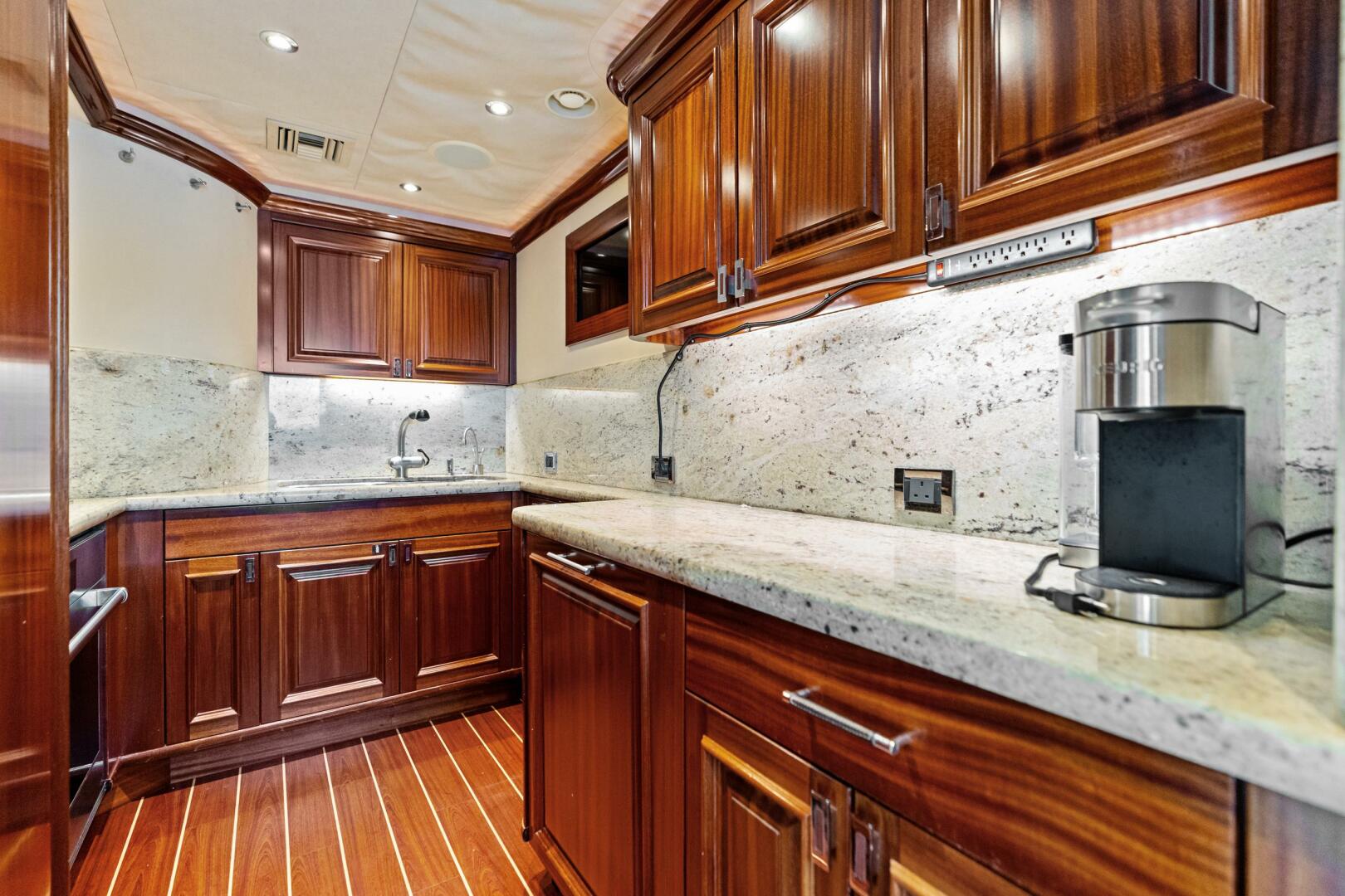 YES 112ft Westport Yacht For Sale