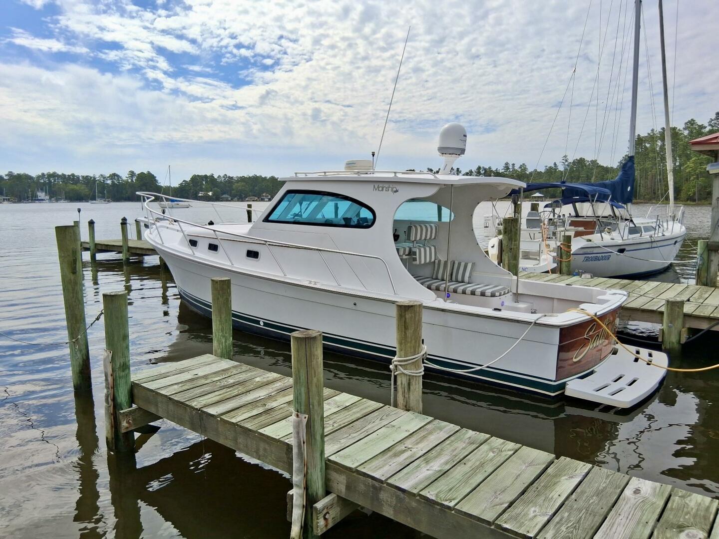 30ft Mainship Yacht For Sale