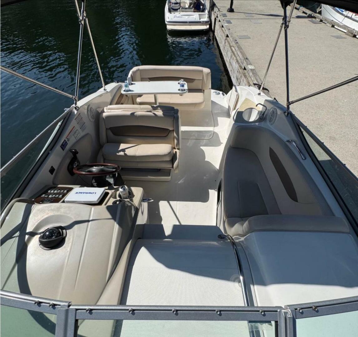 25ft Chaparral Yacht For Sale