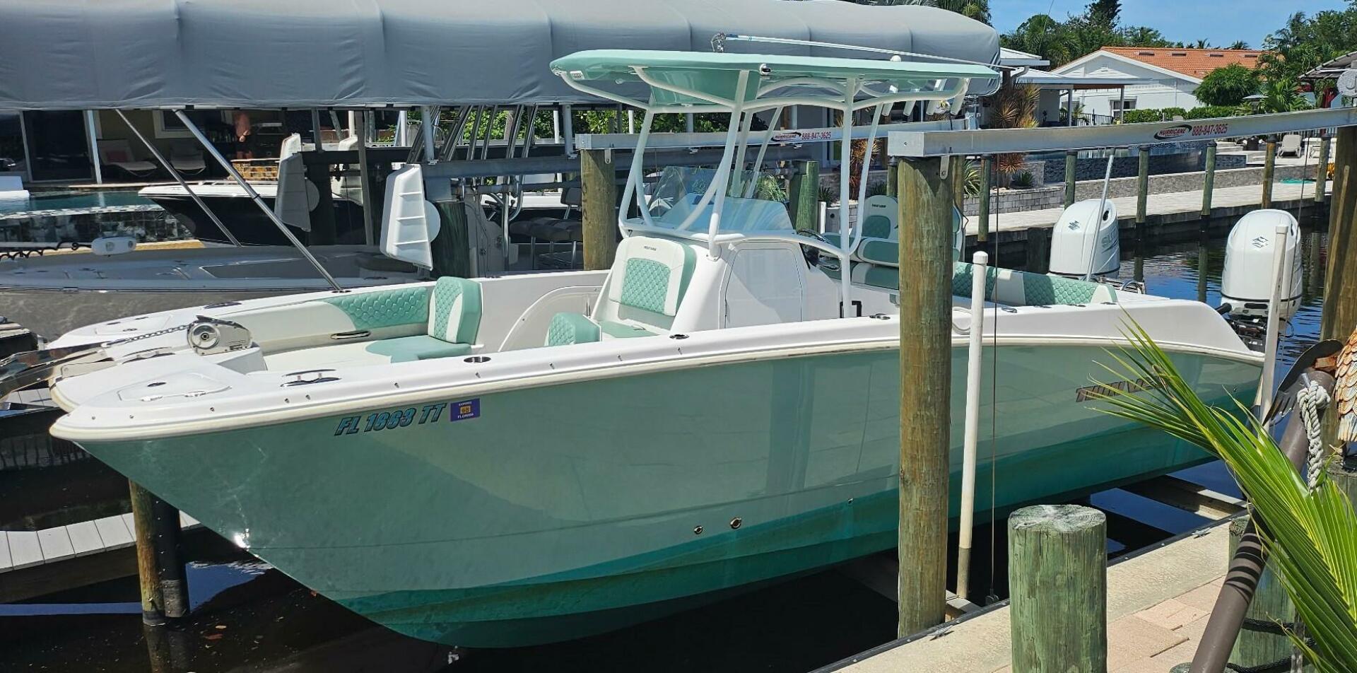 24ft Twin Vee Yacht For Sale