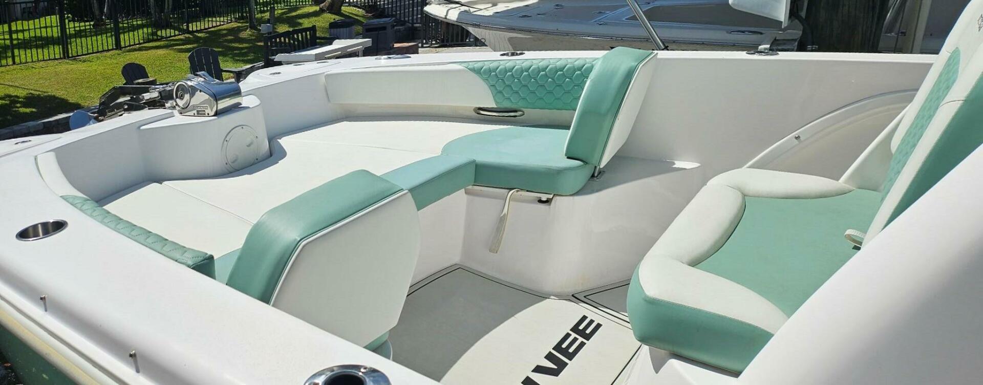 24ft Twin Vee Yacht For Sale