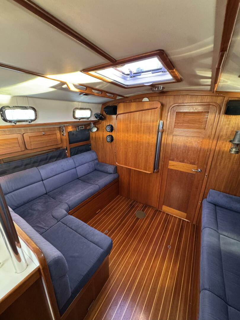 Mer Du Jour 40ft Caliber Yacht For Sale Mer Du Jour 40ft Caliber Yacht For Sale