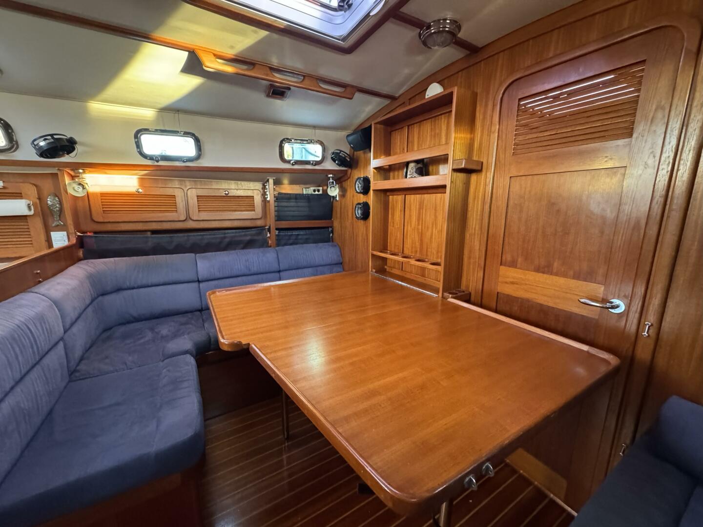 Mer Du Jour 40ft Caliber Yacht For Sale Mer Du Jour 40ft Caliber Yacht For Sale