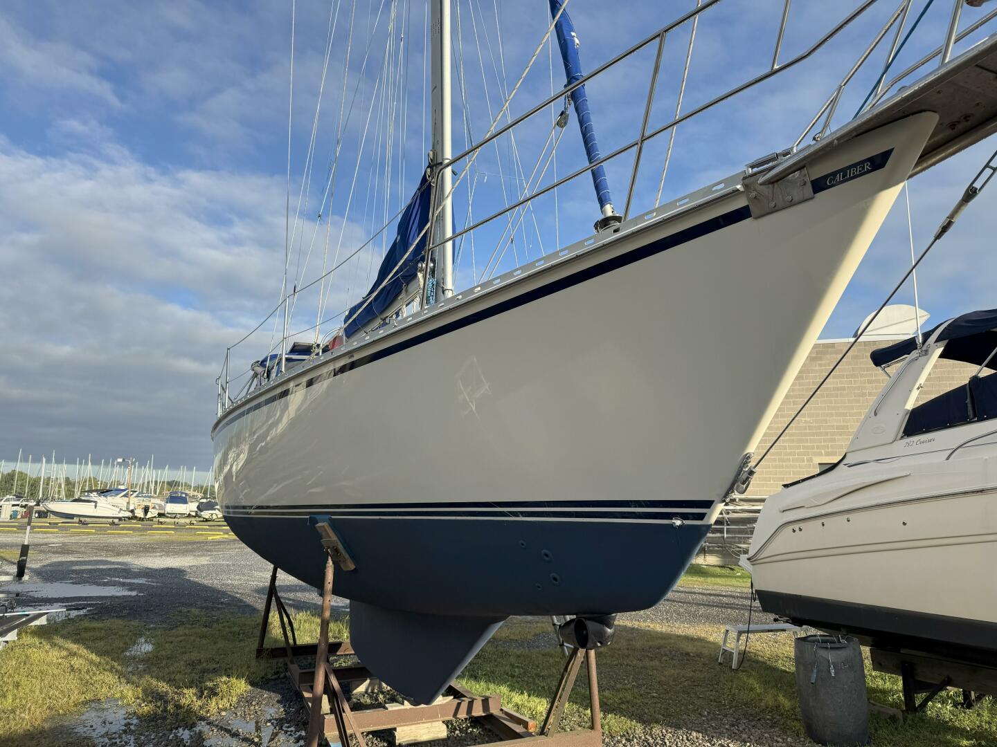 Mer Du Jour 40ft Caliber Yacht For Sale