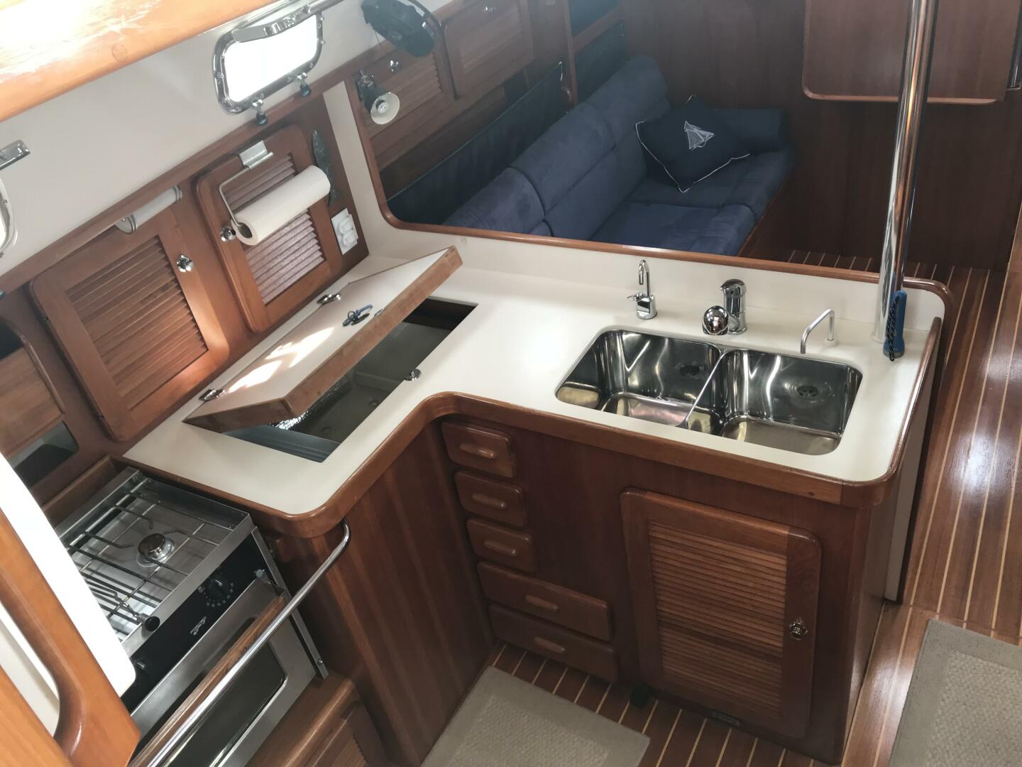 Mer Du Jour 40ft Caliber Yacht For Sale