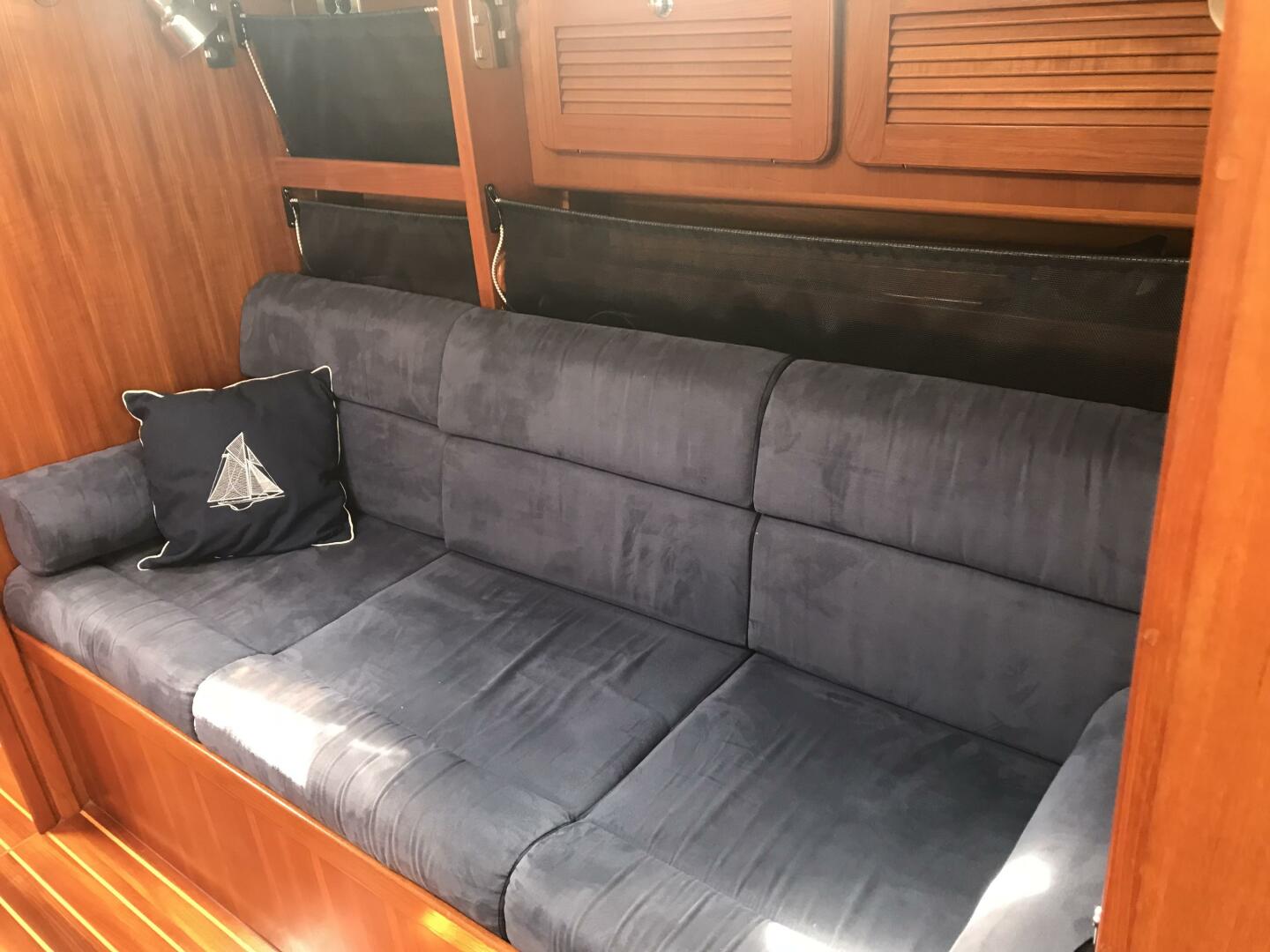 Mer Du Jour 40ft Caliber Yacht For Sale