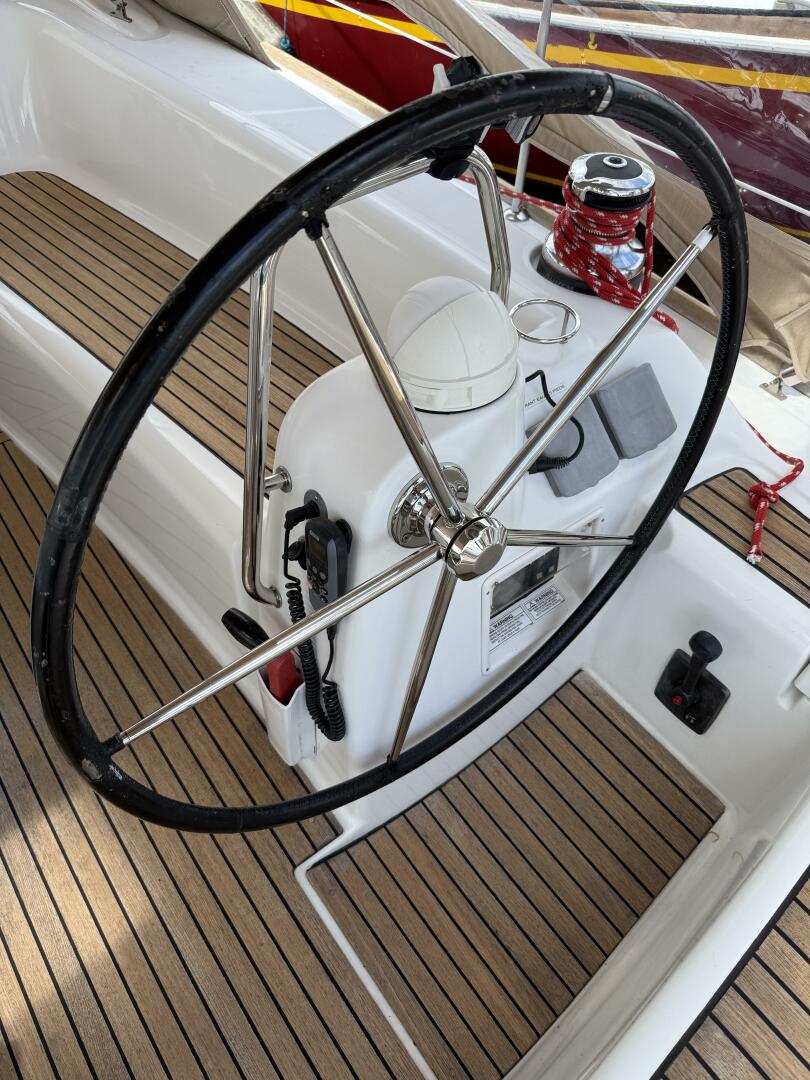 Vision 360 43ft Beneteau Yacht For Sale